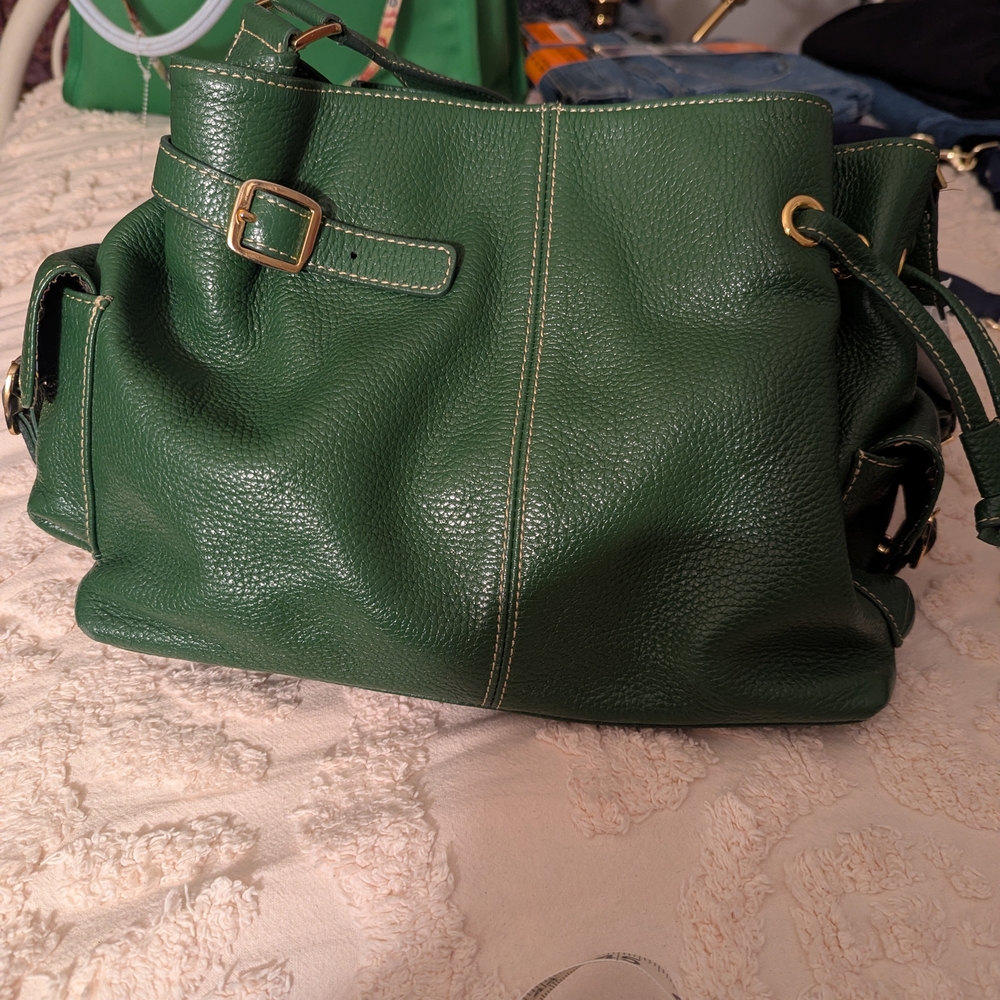 Maxx New York Green Pebbled Leather Shoulder Bag - Picture 5 of 10